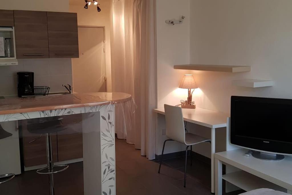 Cosy flat Apartamento Bussy-Saint-Georges Exterior foto