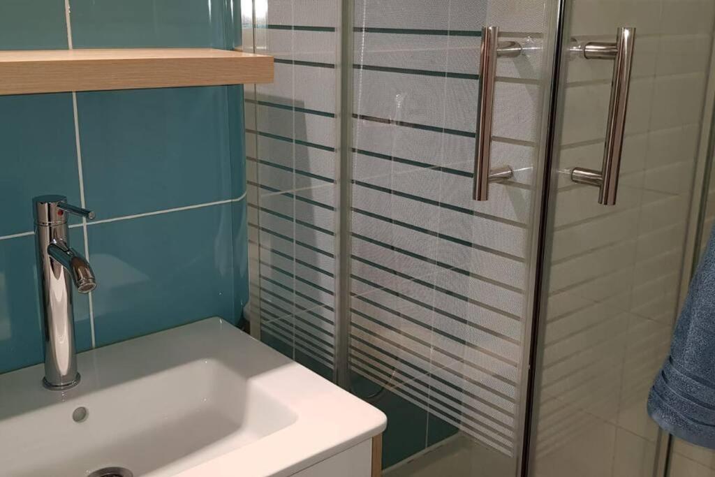 Cosy flat Apartamento Bussy-Saint-Georges Exterior foto